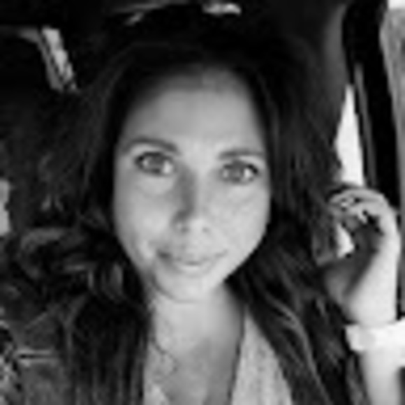 Meet your Posher, Amanda - Picture 1 of 1